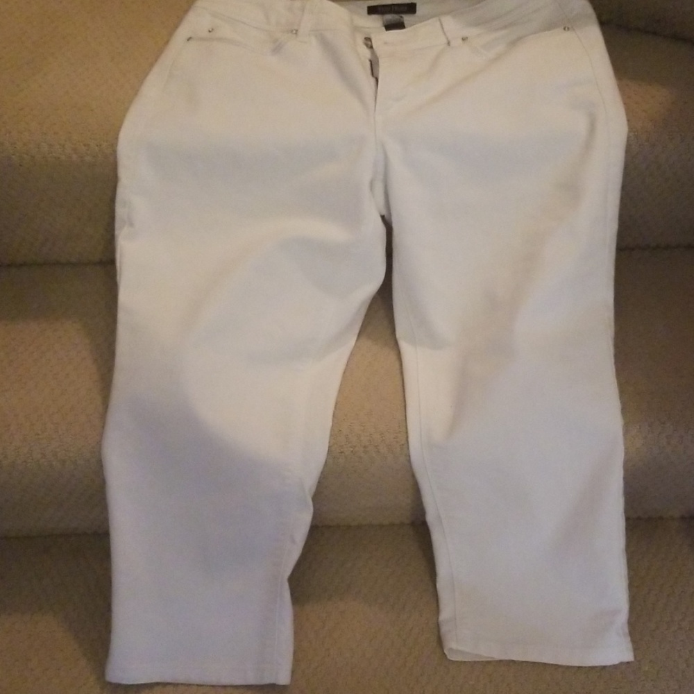 White House Black Market White Denim Size 12
